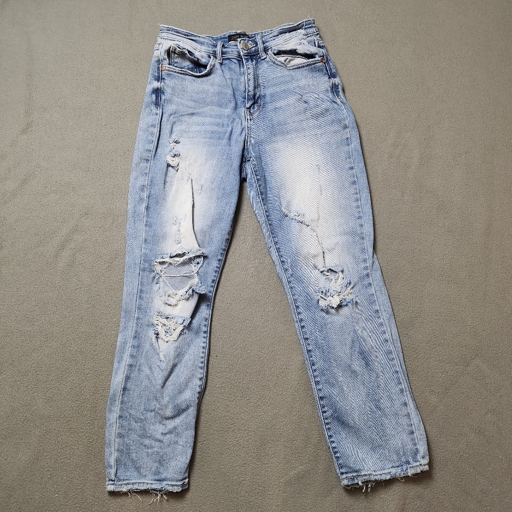 Judy Blue Distressed straight leg jeans Size 5 / 27